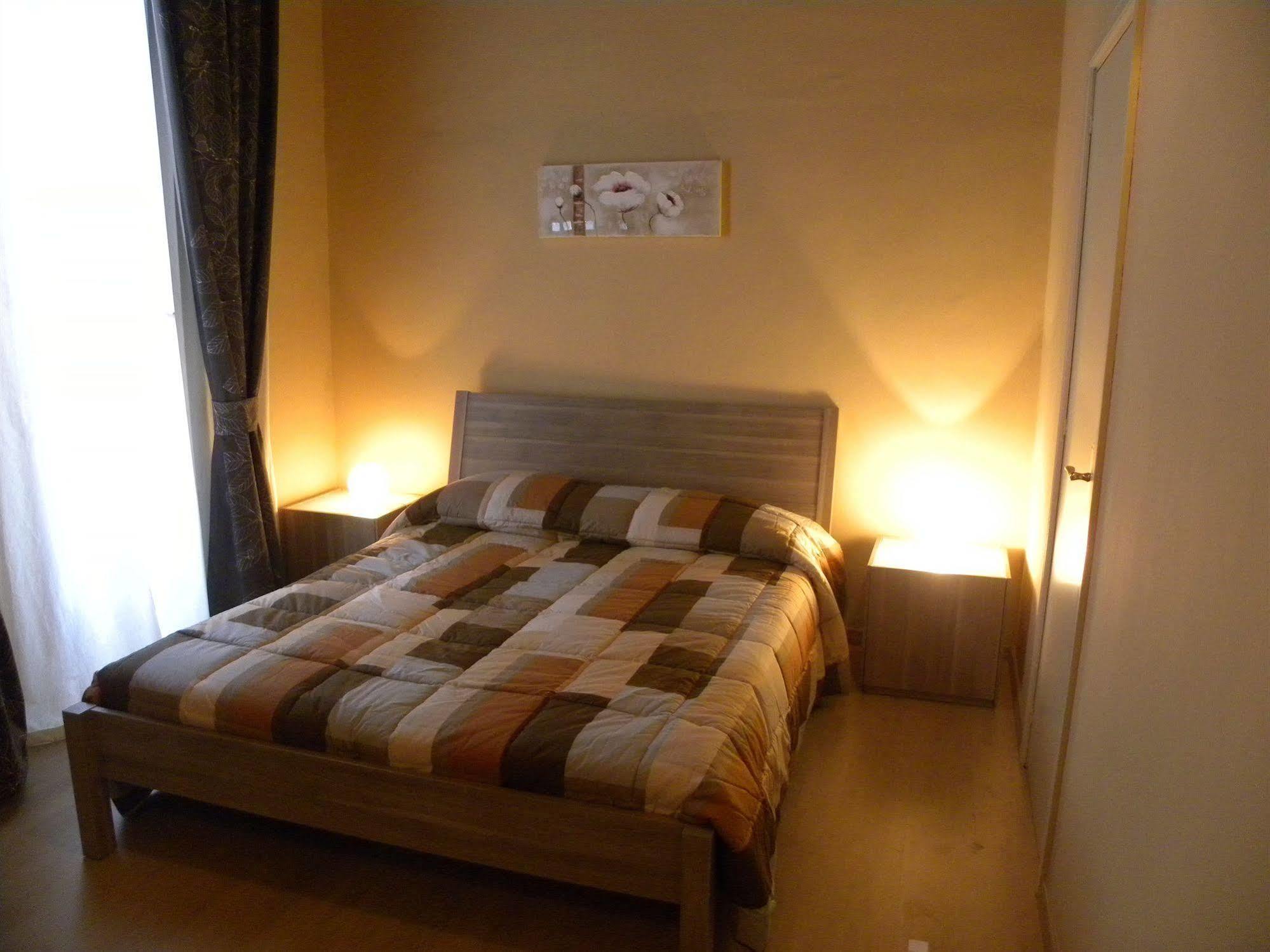 B&B Residenza Umberto Catane Extérieur photo